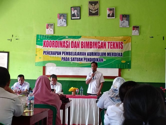 
 Cek Pengoperasionalan Kumer, Yudhi Ajak Kepsek Koordinasi