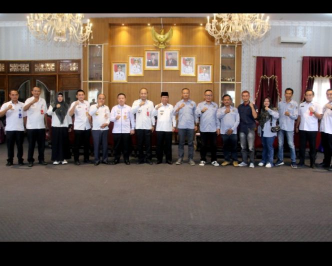 
 Bupati Suport Workshop Pendidikan PWI Lampura