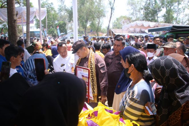 
 Pasar Murah Peresmian Nuwo Damai Diserbu Masyarakat