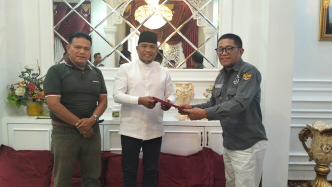 
 PJS Riau Silaturahim Dengan Bupati Pelalawan Calon Penerima PJS Award 2024