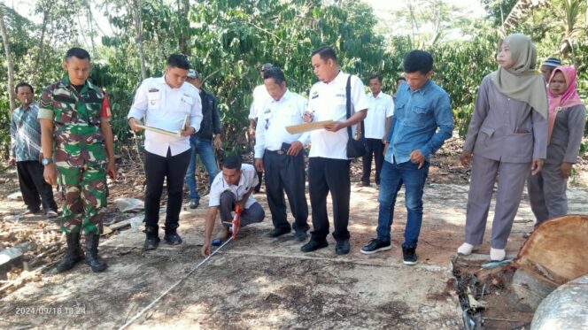 
 Tim Kecamatan Abung Pekurun Monev Penggunaan DD di Pekurun Udik