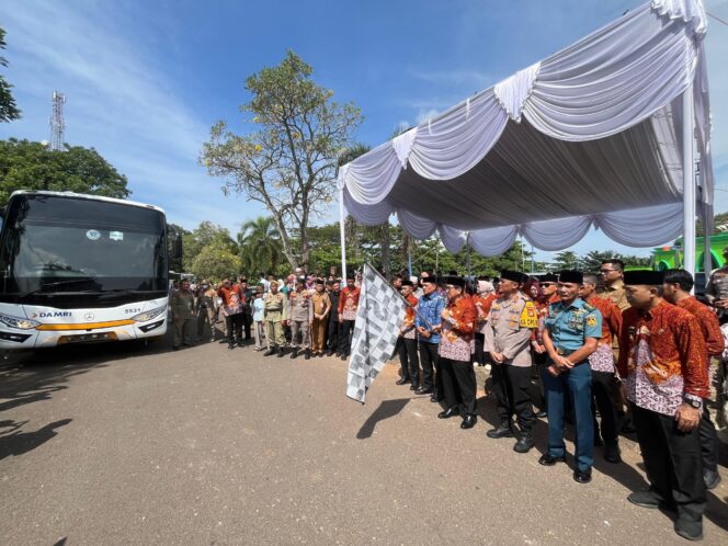 
 393 CJH Kloter Pertama Dilepas, Hamartoni Titip Pesan