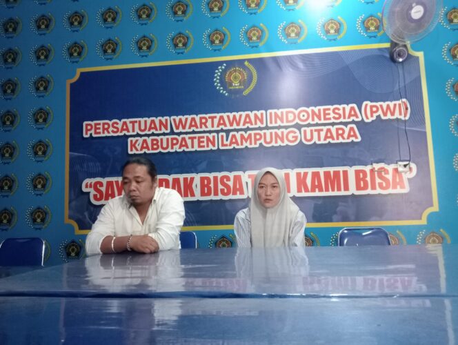
 Keluarga Korban Bullying Mengadu ke Kantor PWI Lampura