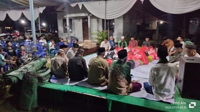 
 Diwarnai Hujan, Masyarakat Baru Raharja Tetap Antusias Gelar Doa Bersama