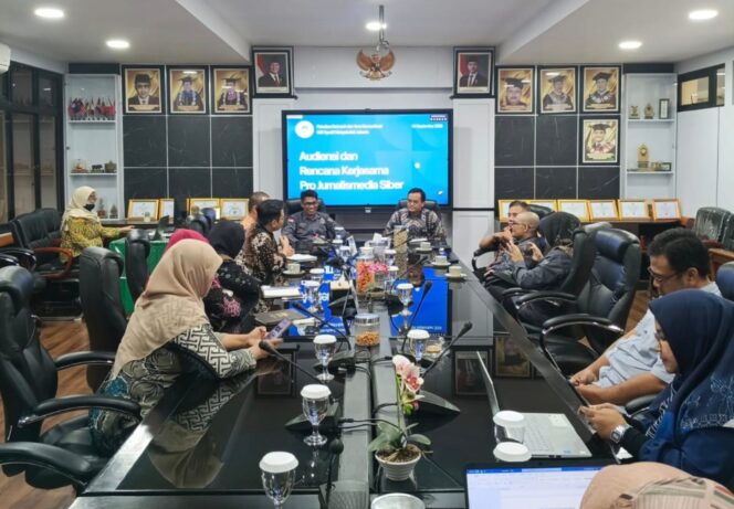
 PJS dan FIDKOM UIN Jakarta Sepakat Jalin Kerjasama Strategis