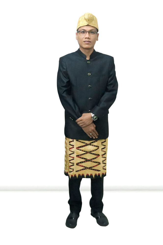 
 Busana Adat Lampung Bakal Dipakai Ketua PWI Lampung Saat HPN