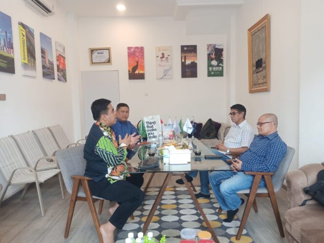 
 Pengurus DPP PJS Laporkan Persiapan Rapimnas ke Ketua Dewan Penasehat