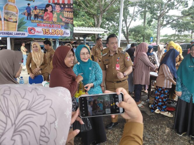 
 Kolaborasi Bersama Pemprov, Pemkab Lampura Gelar OP Murah