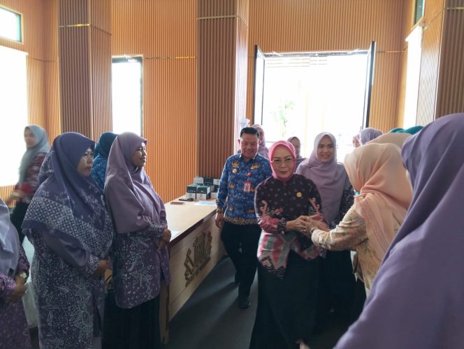 
 Disdik Gelar Sosialisasi Wajib Belajar Pra SD, Dorong Bunda PAUD Kecamatan dan Desa Jadi Penggerak